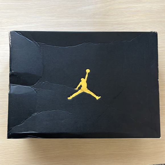 Size 8 - 2020 Jordan 1 Mid Chicago Black Toe‼️ - Picture 3 of 17